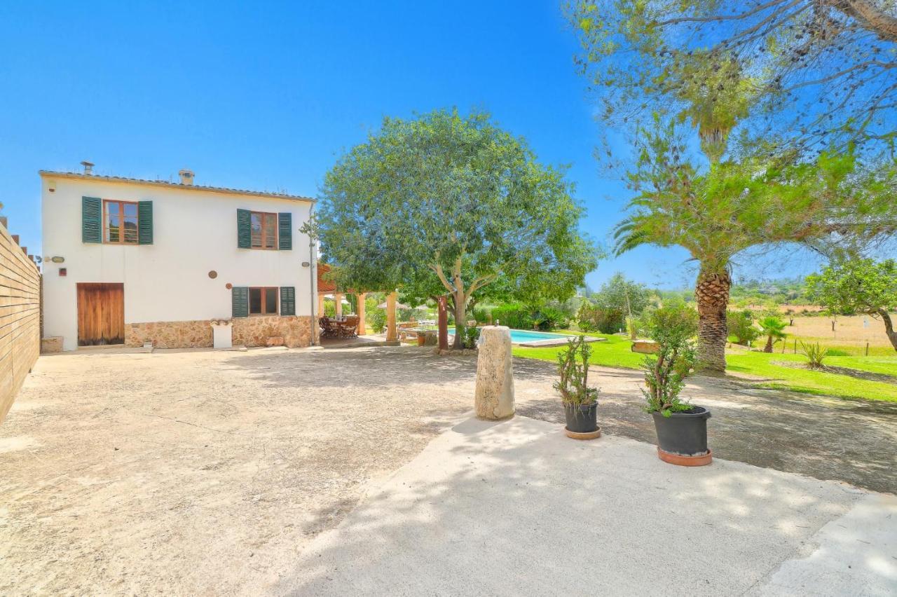 Villa Toni Pau By *